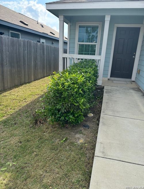 443 Ambush Rdg, San Antonio, TX, 78220-4450 | Card Image
