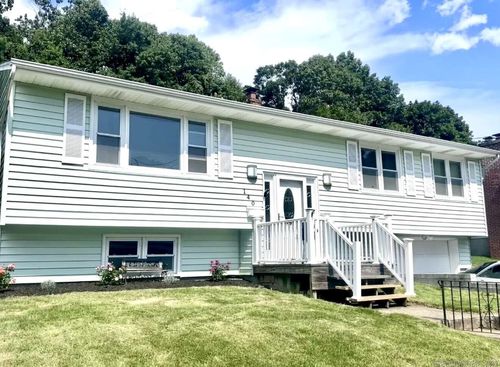 140 Townsend Ter, New Haven, CT, 06512-3129 | Card Image
