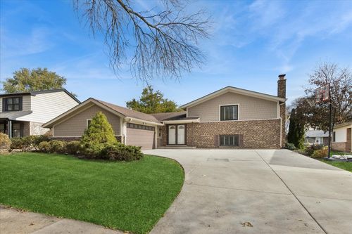 2607 Stratford Rd, Arlington Heights, IL, 60004-2245 | Card Image