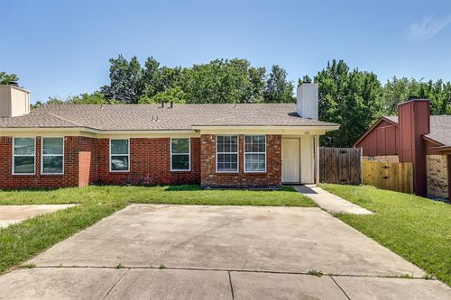 128 Oak Wood Ln, Kennedale, TX, 76060-5459 | Card Image