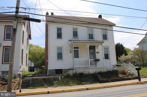 122 Church St, SEVEN VALLEYS, PA, 17360-8709 | Card Image
