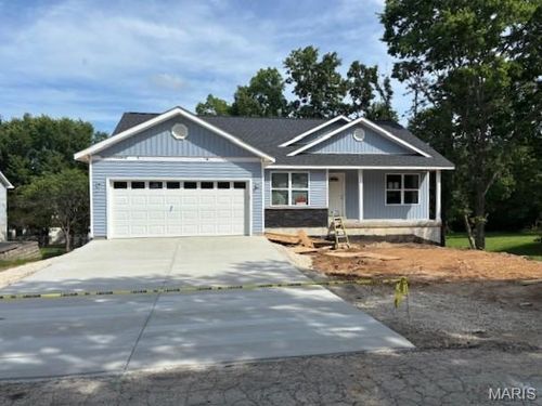 211 Easy St, De Soto, MO, 63020-3813 | Card Image