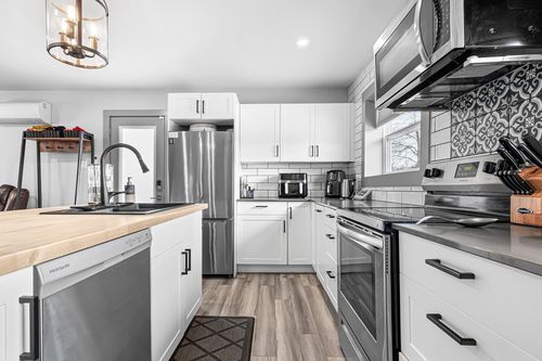 69 Pinetree Cres, Hammonds Plains, NS, B3Z1K4 | Card Image