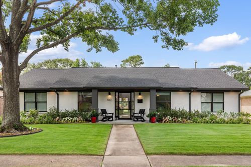 1067 Curtin St, Houston, TX, 77018-3220 | Card Image