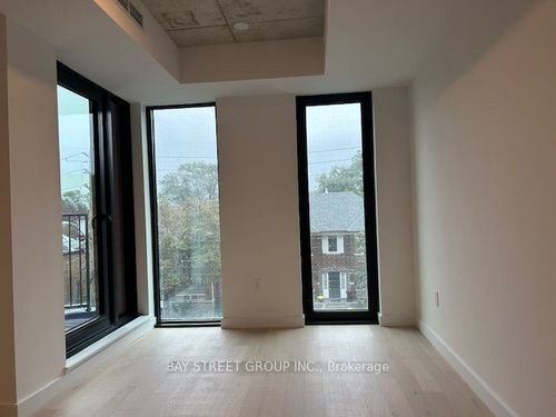 225-1720 Bayview Ave, Toronto, ON, M4G0E5 | Card Image