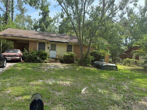 819 Woodlawn Dr, Valdosta, GA, 31601-3356 | Card Image