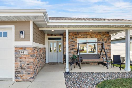 821 Vineyard Ct, CAMBRIDGE, WI, 53523-9101 | Card Image