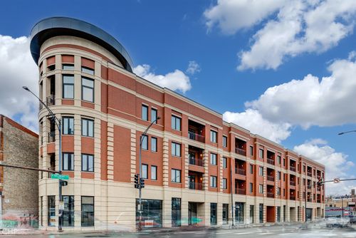 201-2823 W Belmont Ave, Chicago, IL, 60618-5801 | Card Image