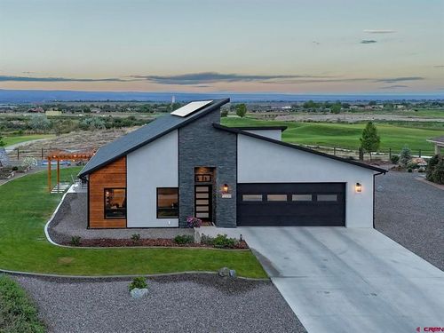 2232 Majestic Cir, Montrose, CO, 81401-5894 | Card Image