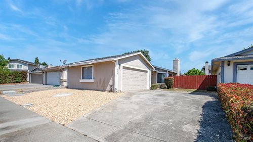 1772 Daniel Ct, Fairfield, CA, 94533-4157 | Card Image