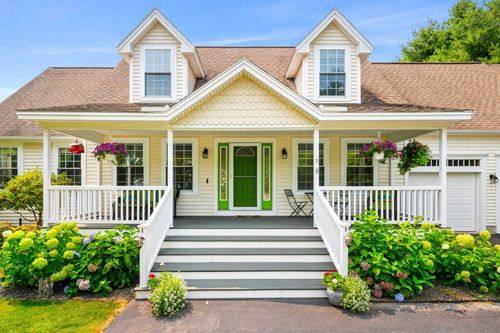 9 Aspen Ln, Kennebunk, ME, 04043-6993 | Card Image