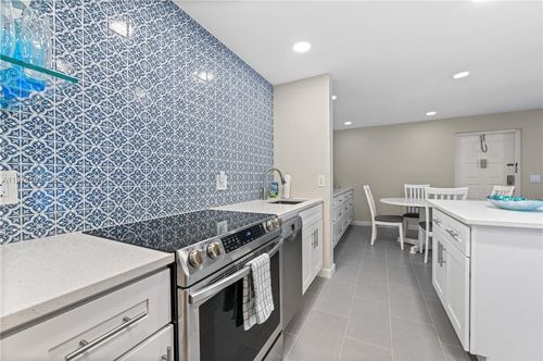 apt-c2-812 Sky Pine Way, Greenacres, FL, 33415-9014 | Card Image