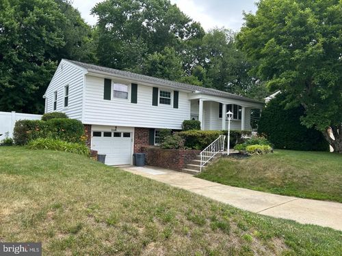 865 Morefield Road, PHILADELPHIA, PA, 19115 | Card Image