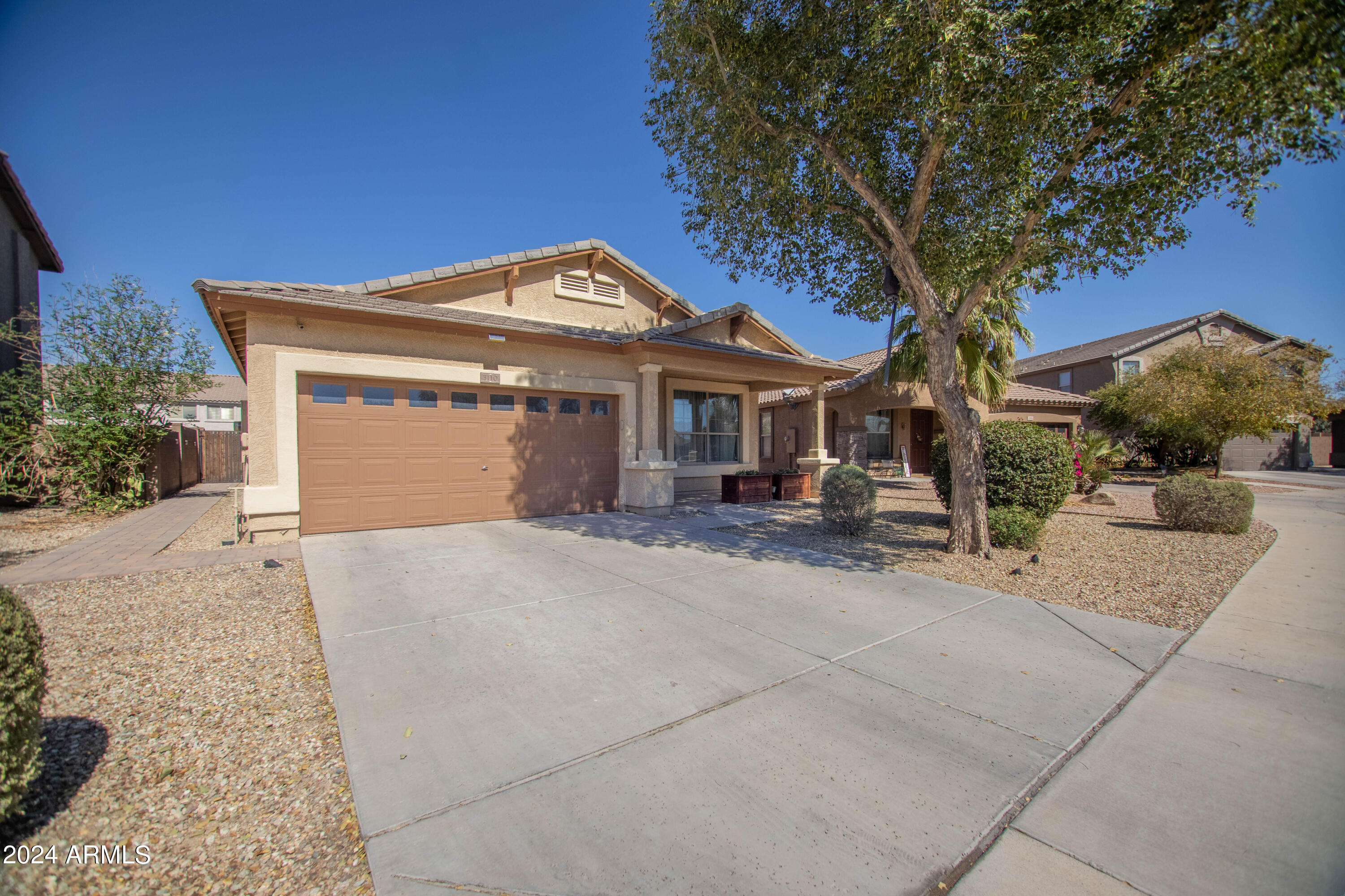 3110 W T Ryan Lane, For Sale in Phoenix Zoocasa