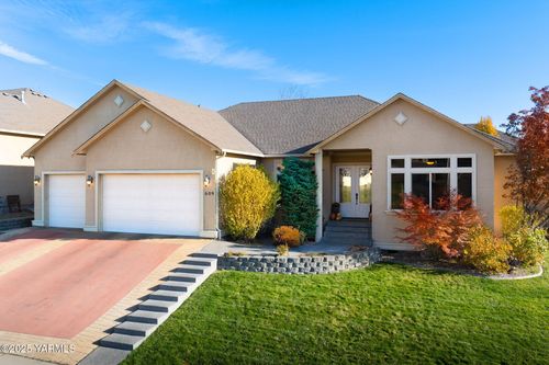 609 N 74th Ave, Yakima, WA, 98908-1255 | Card Image
