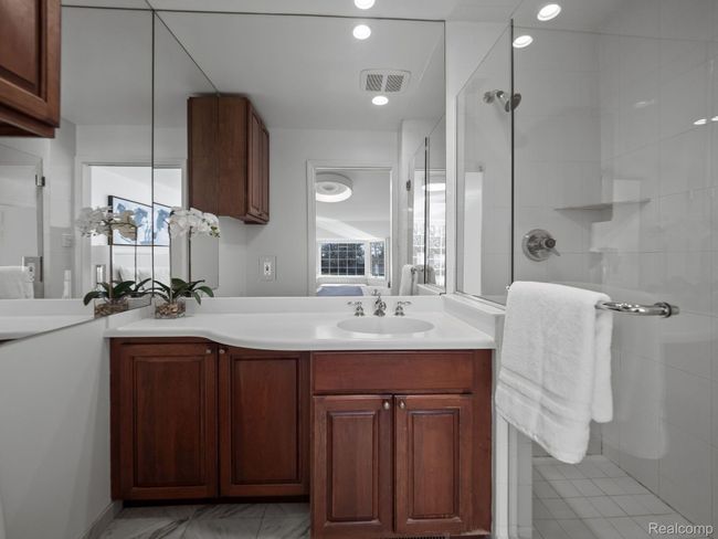 399 Baldwin Rd, House other with 2 bedrooms, 2 bathrooms and null parking in Birmingham MI | Image 22