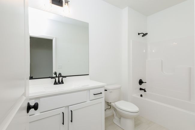 1916 Dunraven Rd, Home with 2 bedrooms, 3 bathrooms and null parking in Bloomington IL | Image 26