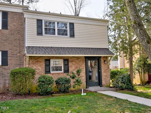 6525 New Market Way, Raleigh, NC, 27615-6828 | Card Image
