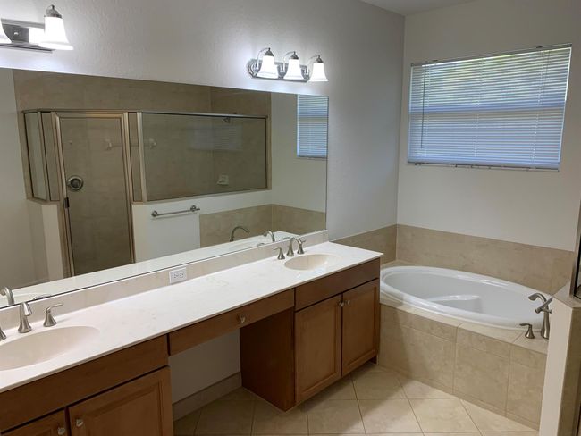 138 Sw Walking Path, Townhouse with 3 bedrooms, 3 bathrooms and null parking in Stuart FL | Image 15