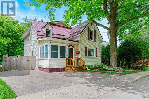 40 Hartley St, Brockville, ON, K6V3N5 | Card Image