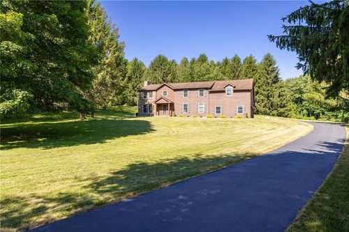 7587 Trotwood Ln, Victor, NY, 14564-9180 | Card Image