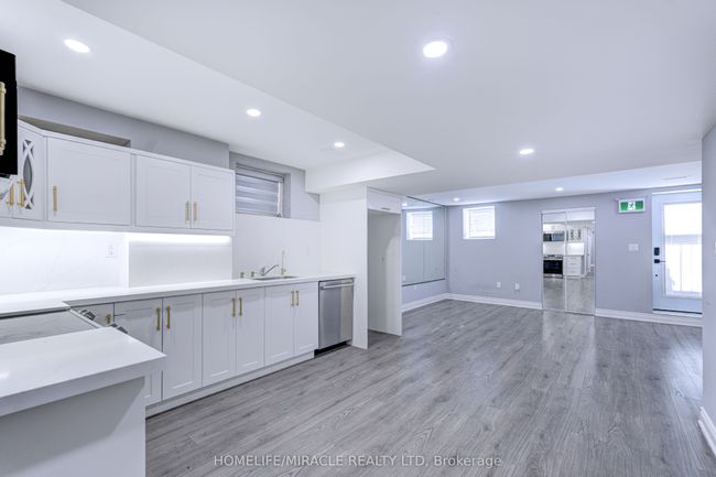 51 Stedford Cres, House other with 6 bedrooms, 5 bathrooms and 4 parking in Brampton ON | Image 45