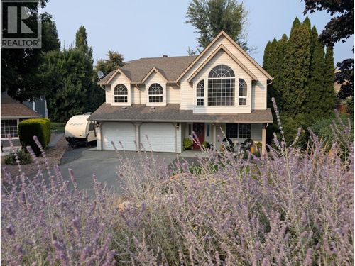 6107 Tavender Court, Summerland, BC, V0H1Z7 | Card Image