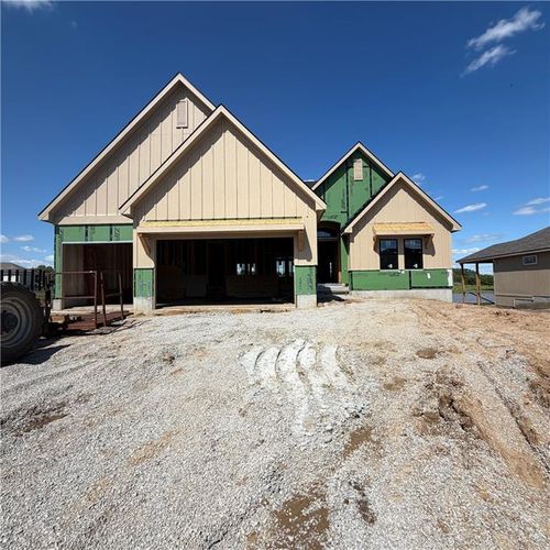 2335 Foxtail Dr, Kearney, MO, 64060-8396 | Card Image