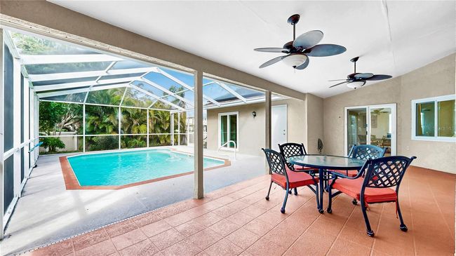 140 Sage Cir, House other with 3 bedrooms, 2 bathrooms and null parking in Crystal Beach FL | Image 43