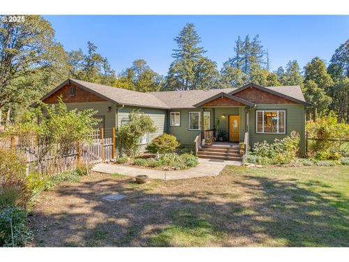 78691 Sears Rd, Cottage Grove, OR, 97424-9482 | Card Image