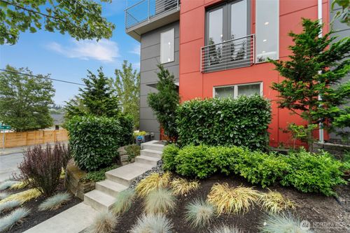 2201 W Ruffner St, Seattle, WA, 98199-2359 | Card Image