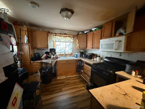 126 Lincoln St, Stanton, MI, 48888-9380 | Card Image