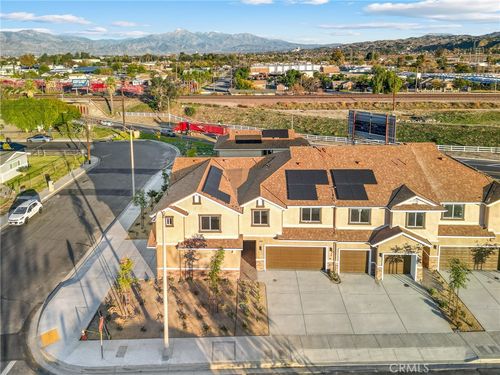 900 Hert St, Colton, CA, 92324 | Card Image