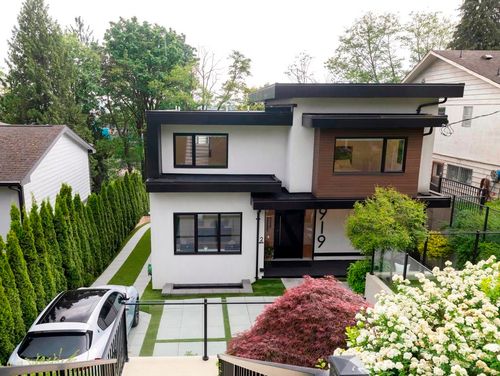 919 E 4th St, North Vancouver, BC, V7L1K3 | Card Image