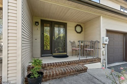 6 Elm Ter, Flemington, NJ, 08822-3169 | Card Image