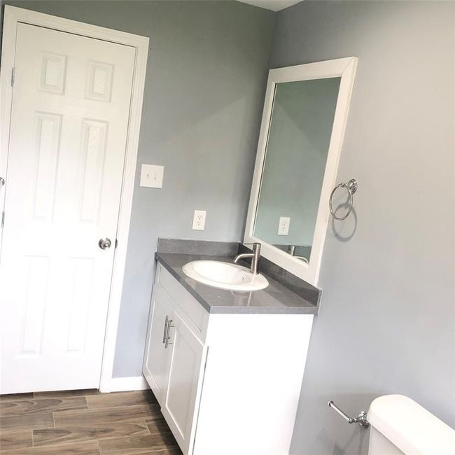 120 Shanklin Rd, House other with 9 bedrooms, 5 bathrooms and null parking in Angleton TX | Image 13