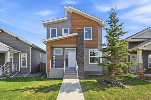 59 Village Cres, House with 5 bedrooms, 4 bathrooms and 3 parking in Red Deer AB | Card Image