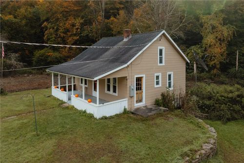 98 Peekamoose Rd, Sundown, NY, 12740-4830 | Card Image