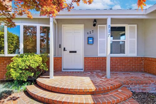 927 Madeline Ln, Santa Clara, CA, 95050 | Card Image