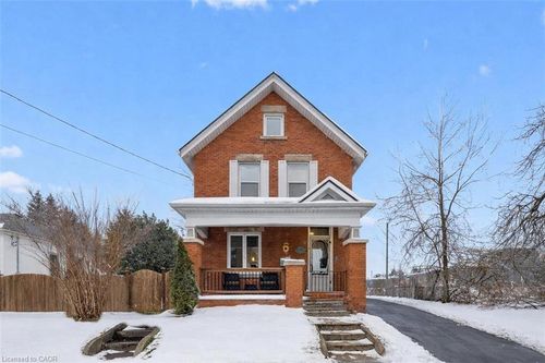572 Woolwich St, Guelph, ON, N1H3Y2 | Card Image