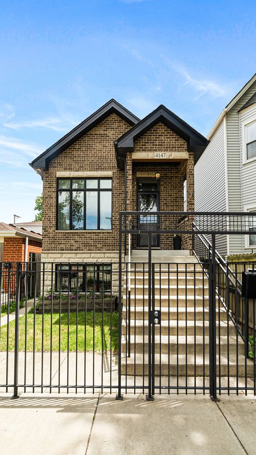 4147 S Wallace Street, Chicago, IL, 60609 | Card Image
