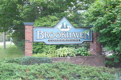 d4-32 Route 103 S, Ludlow, VT, 05149-9777 | Card Image