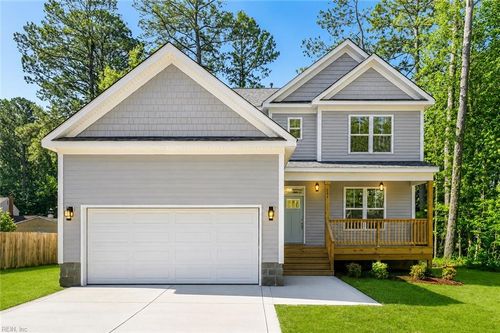 205 Basta Dr, Yorktown, VA, 23692-4405 | Card Image
