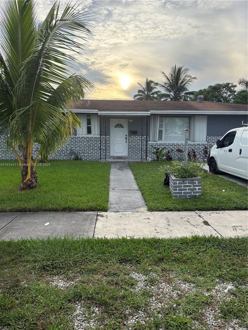 1-20520 Nw 2nd Ct, Miami Gardens, FL, 33169-2515 | Card Image