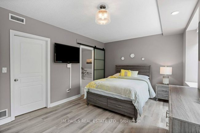 306 - 77 Governor's Rd, Condo with 2 bedrooms, 2 bathrooms and null parking in Dundas ON | Image 10