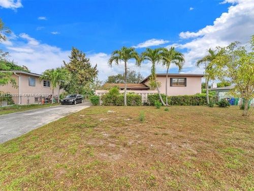 1355 Ne 200th Ter, Miami, FL, 33179-5139 | Card Image