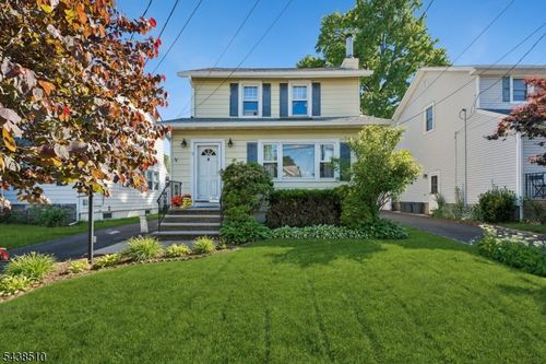 12 Remer Ave, Springfield, NJ, 07081-3226 | Card Image