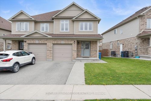 28 Drone Cres, Guelph, ON, N1K0C1 | Card Image