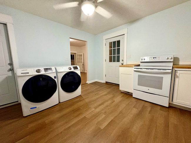 324 Bauer Ave, Home with 6 bedrooms, 2 bathrooms and null parking in Crestline OH | Image 14