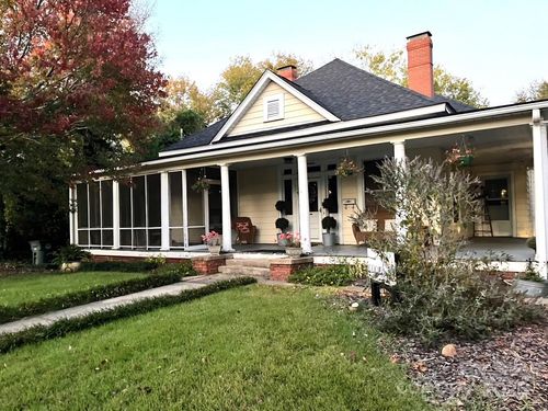 217 Brent St, Wadesboro, NC, 28170-2803 | Card Image